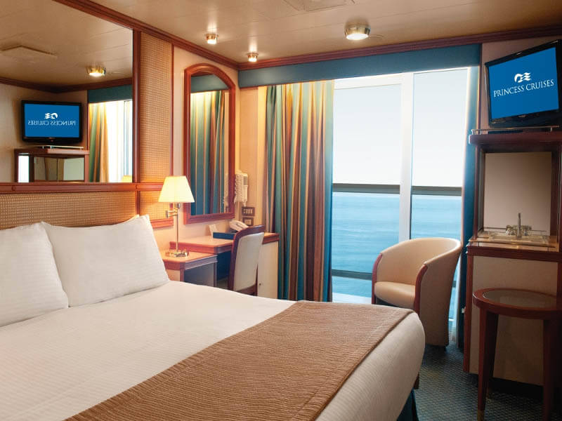 B1 Premium 2-Bed Oceanview Stateroom with Balcony