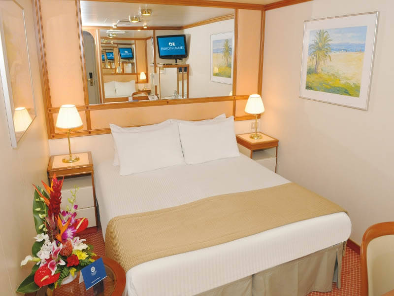 N 2 Bed Interior Stateroom