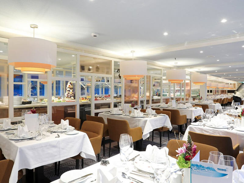 Restaurant 02