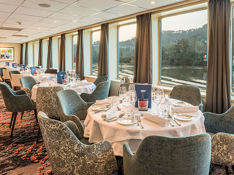Panorama_Restaurant_01