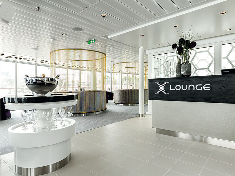 X Lounge
