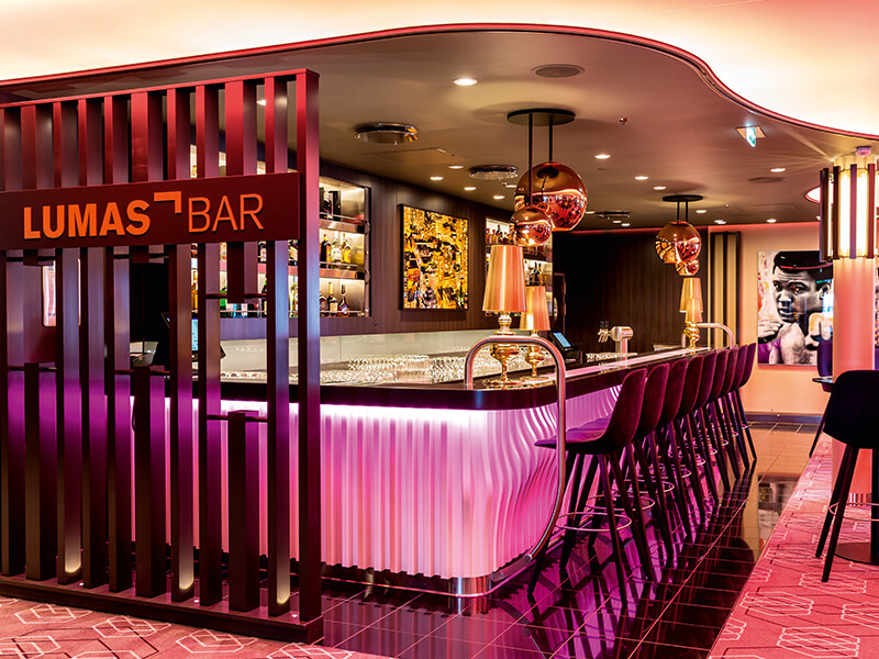 A3_Lumas_Bar