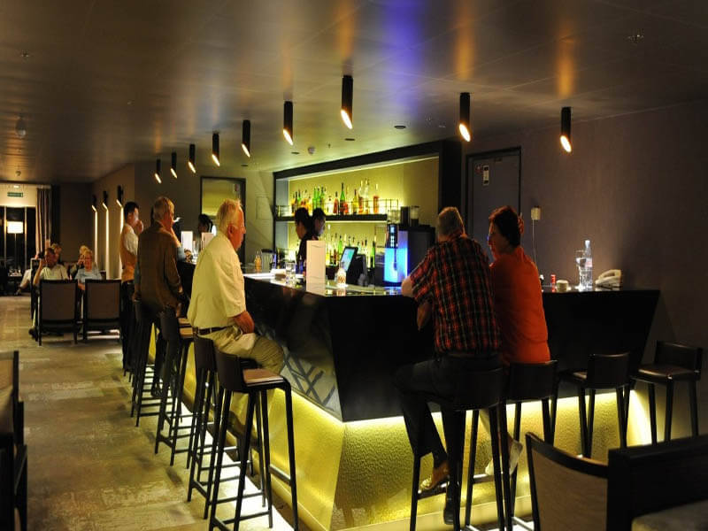 Bar 2