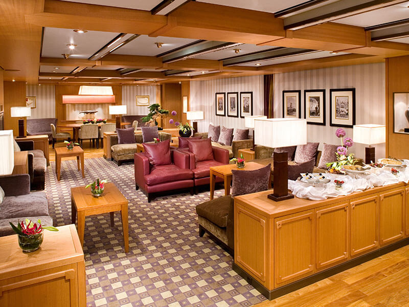 Neptune Lounge