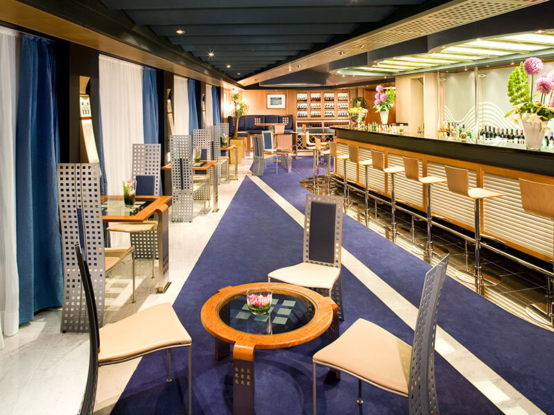 Pinnacle Bar