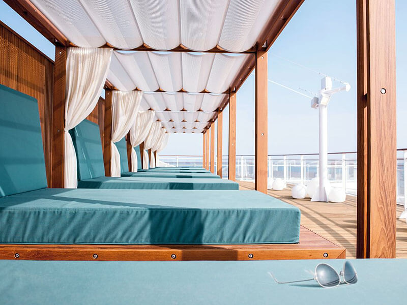 Daybed on Board