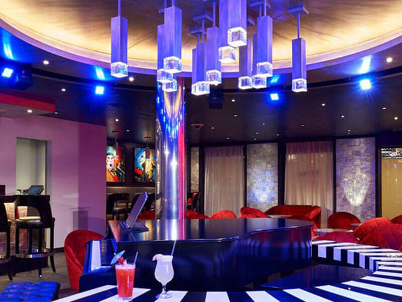 Piano Bar
