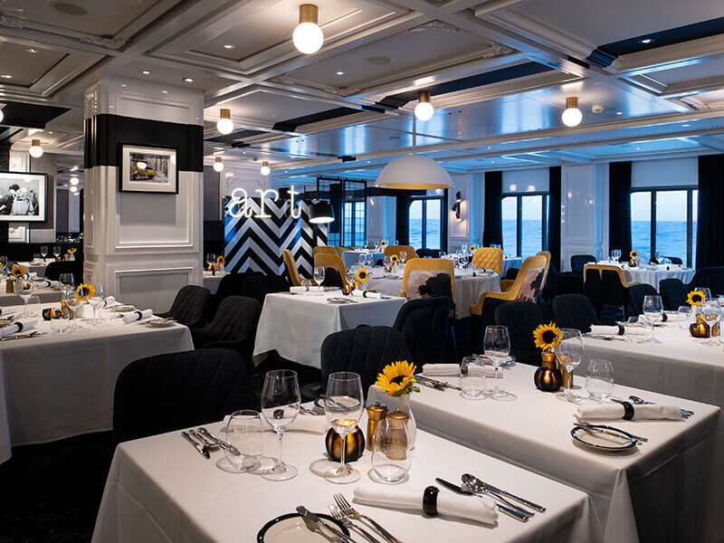 Tuscan_Restaurant_01
